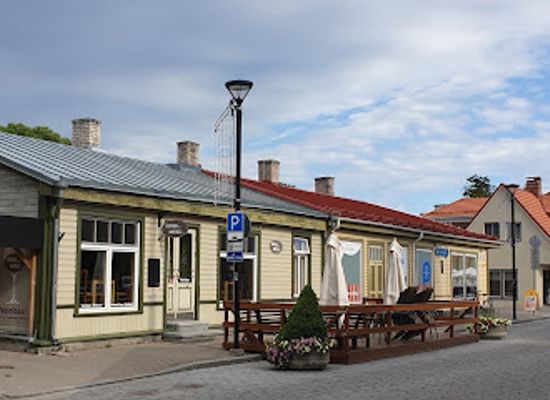 estonia/laane-county/bar/mulliga-ja-mullita-wine-bar