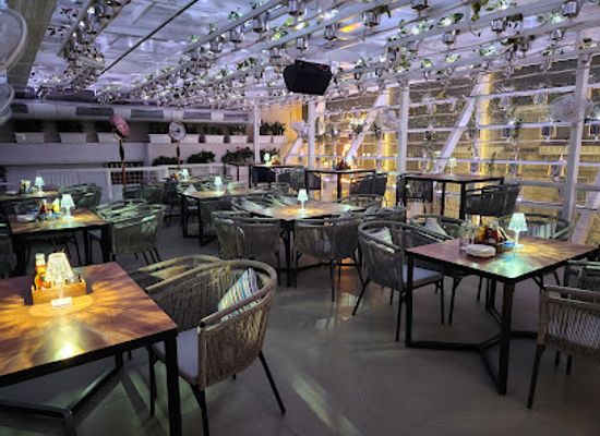 india/jaipur/jal-mahal/bar/the-night-jar-reloaded