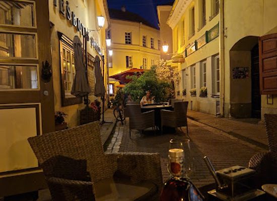 lithuania/vilnius/old-town/bar/dream-bar-by-stikliai