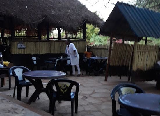 kenya/tsavo-national-park/bar/flames-bar-and-grill