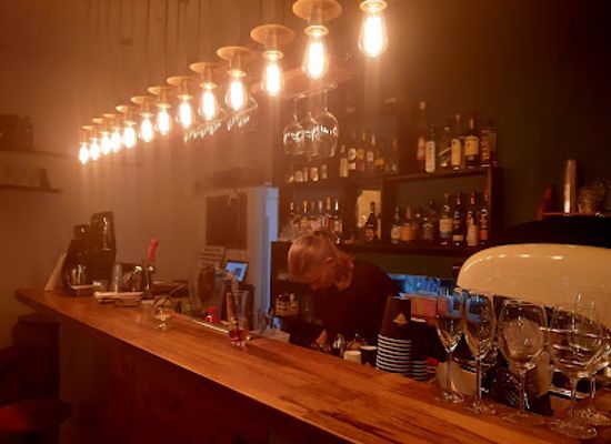 israel/tel-aviv/bar/jekyll-and-hyde