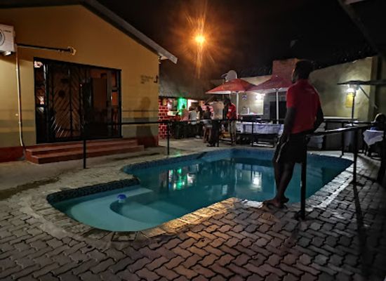 namibia/otjiwarongo/bar/podjo-s-restaurant-bar-grill