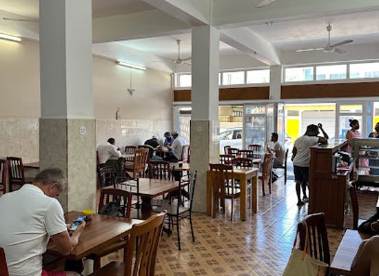 mauritius/mahebourg/bar/pyramid-snack