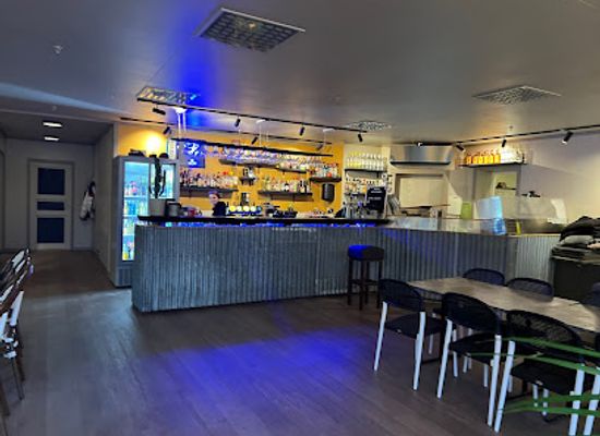 norway/trolltunga/bar/bar-on-bar-og-pizza-restaurant