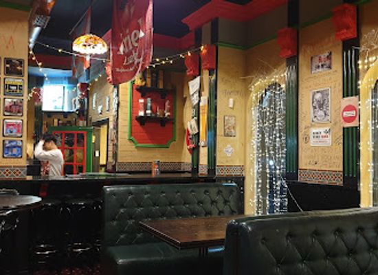 kazakhstan/assy-plateau/bar/harat-s-pub