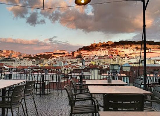 portugal/lisbon/chiado/bar/topo-chiado