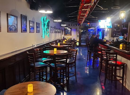 ohio/cincinnati/bar/world-glass-bar