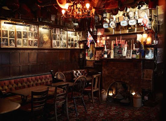 united-kingdom/london/kensington/bar/the-churchill-arms-kensington