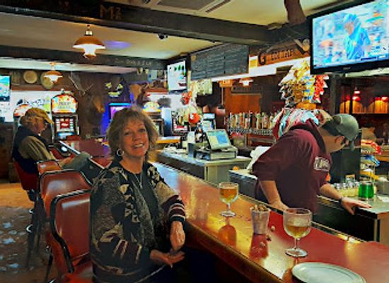 montana/kalispell/bar/moose-s-saloon