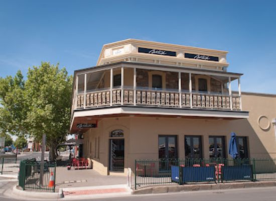 australia/yorke-peninsula/bar/the-british-hotel-port-adelaide