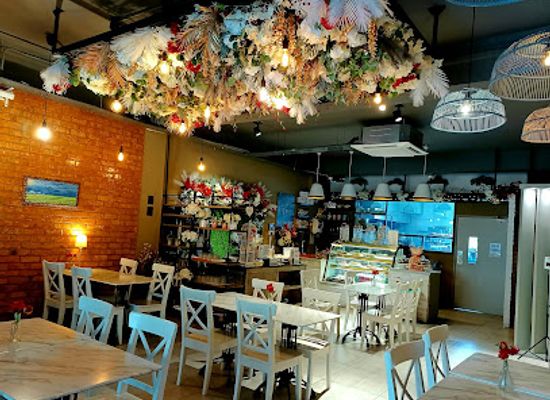 brunei/jerudong-park-playground/bar/serenity