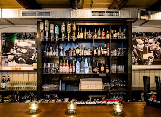 austria/salzkammergut/bar/american-bar