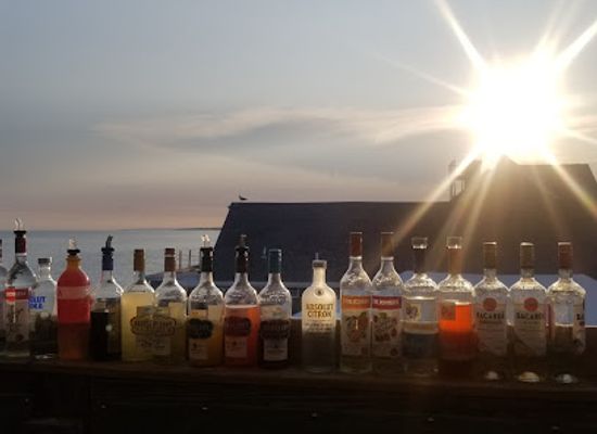 rhode-island/narragansett-beach/bar/the-pub-at-matunuck