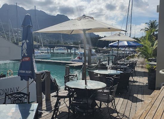 seychelles/north-island/bar/the-boardwalk-bar-grill