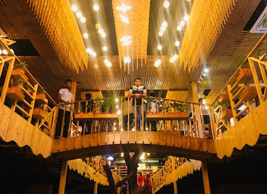 bangladesh/sylhet-division/bar/crave-haat-food-court