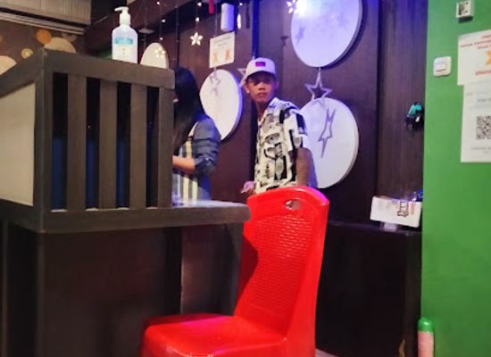 indonesia/sulawesi/bar/fortuna-bar-karaoke