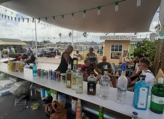 curacao/groot-santa-martha/bar/blastbar-qrasow