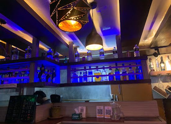 nepal/kathmandu-valley/bar/worth-it-shots-bar