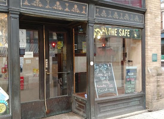 massachusetts/lowell/downtown-lowell/bar/the-safe