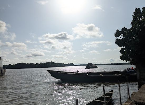 cameroon/tiko-beach/bar/makako-beach