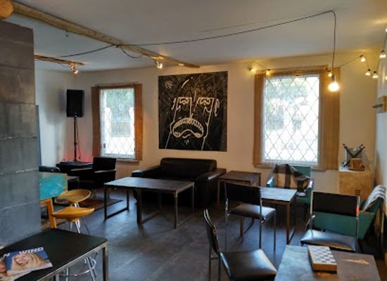 latvia/vidzeme/bar/lokal-house