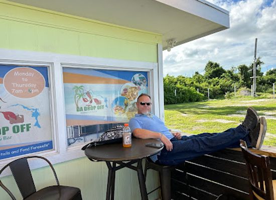 the-bahamas/abaco-islands/bar/da-drop-off-restaurant-bar