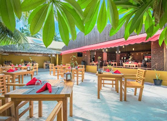 maldives/dhigurah/bar/savaa-restaurant