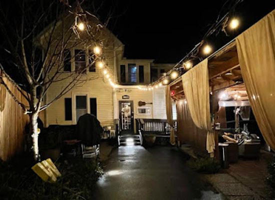 ohio/mason/bar/wildflower-cafe-and-wine-shop