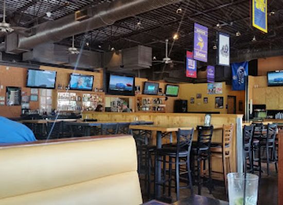 virginia/virginia-beach/sandbridge-beach/bar/aj-gators-sports-bar-grill