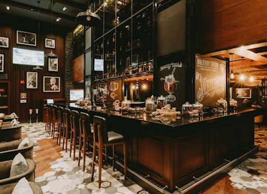 qatar/doha/the-pearl-qatar/bar/mulberry-tavern-doha