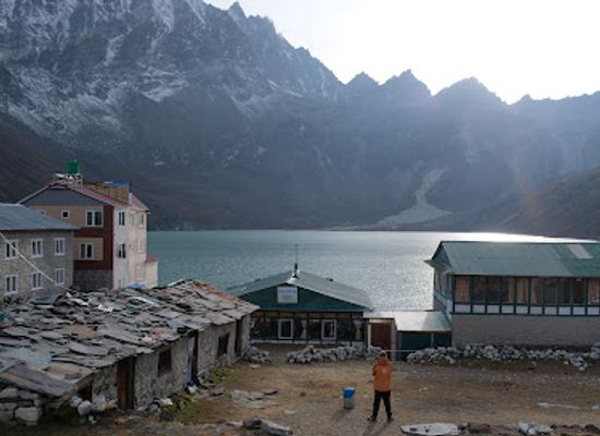 nepal/gokyo-lakes/bar/gokyo-lake-side-lodge-and-restaurent