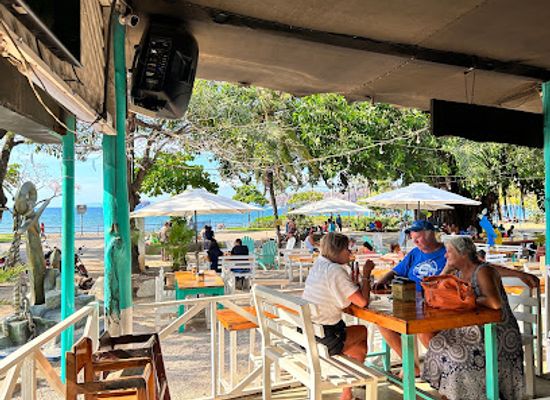 costa-rica/central-pacific/bar/bar-el-ancla