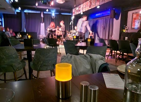 canada/maritimes/bar/the-carleton
