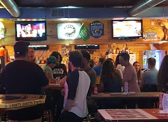north-dakota/devils-lake/bar/razor-s-edge