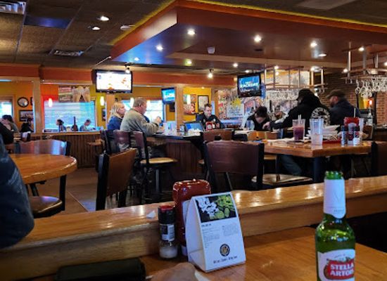 west-virginia/greenbrier-river-trail/bar/applebee-s-grill-bar