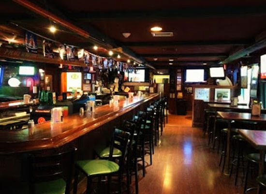 massachusetts/brockton/bar/mickey-malone-s-tavern