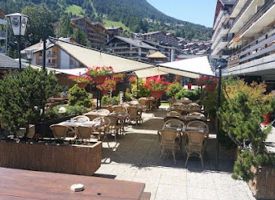 switzerland/nendaz/bar/restaurant-les-flambeaux