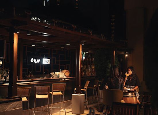india/karnataka/bar/liquid-bar-hyatt-centric-mg-road-bangalore