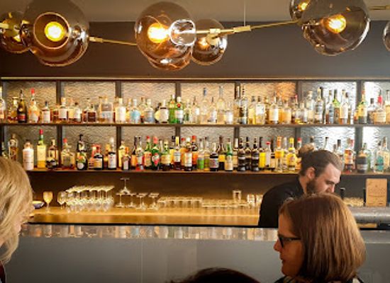 australia/hobart/bar/frogmore-creek-wine-bar