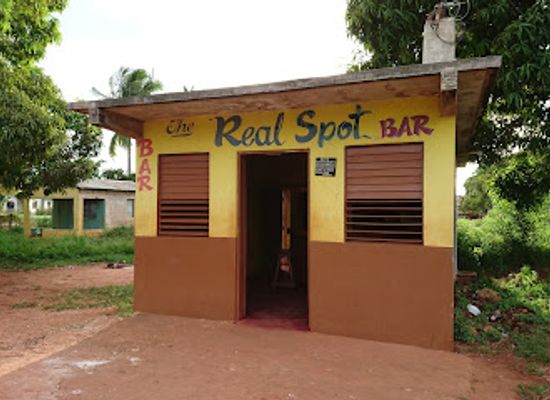 jamaica/santa-cruz-mountains/bar/the-real-spot-bar