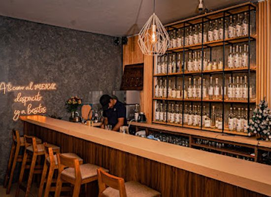 mexico/mixteca/bar/mezcaleria-hora-magica