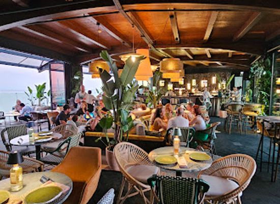 portugal/beira-litoral/bar/sky-bar-oriente