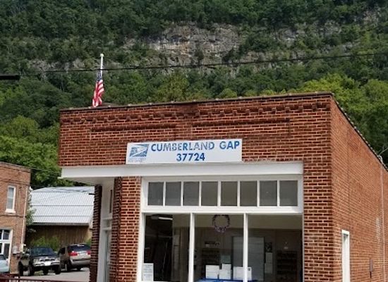 kentucky/cumberland-gap-national-historical-park/bar/angelo-s-in-the-gap