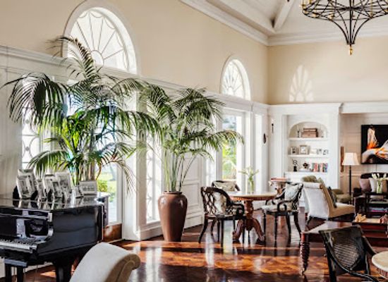 the-bahamas/acklins/bar/martini-bar-and-lounge