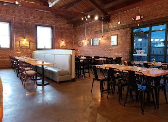 kentucky/paducah/bar/freight-house