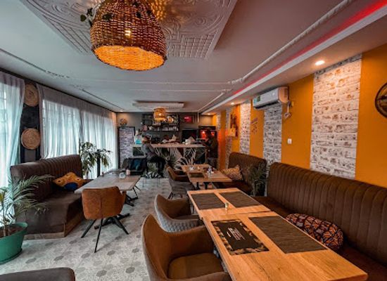 guinea/forest-guinea/bar/oklm-grill