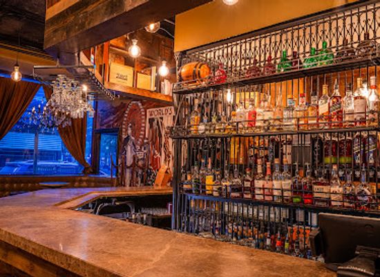 illinois/northeastern-illinois/bar/brando-s-speakeasy