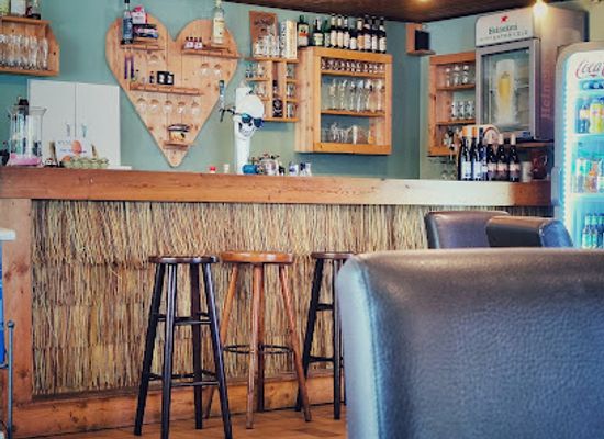 germany/westerwald/bar/essen-und-drinken-bei-dem-hollander