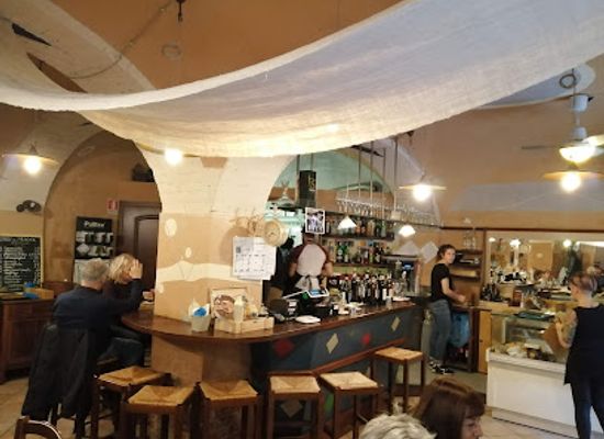 italy/roero/bar/barolo-bar