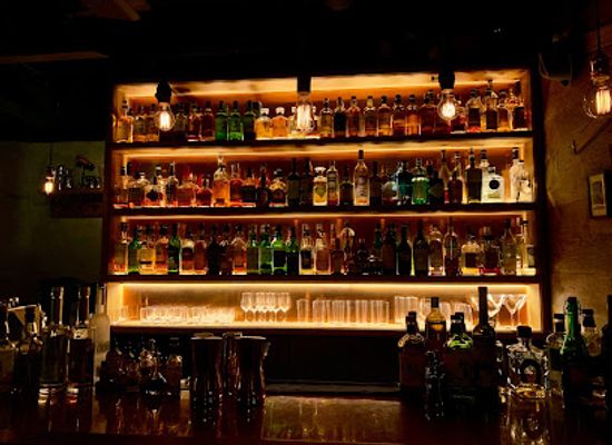 japan/tokyo/bar/cabin-nakameguro